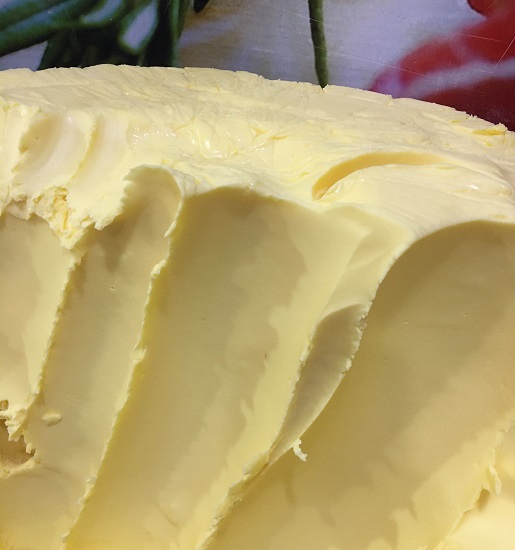 Doğal Köy Tereyağı - Az Tuzlu (1 Kg)